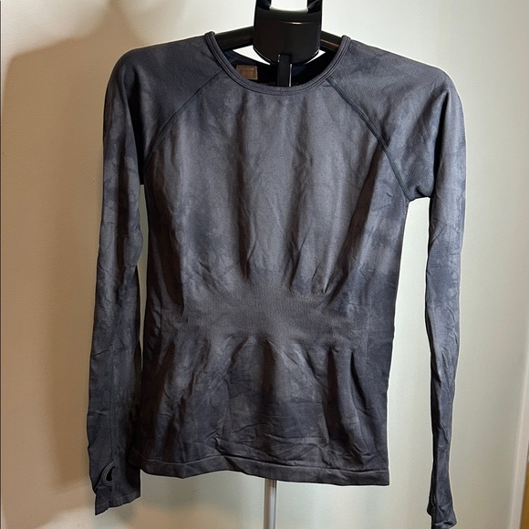Zella Tops - Zella Dark Gray Long Sleeve Tee Size M